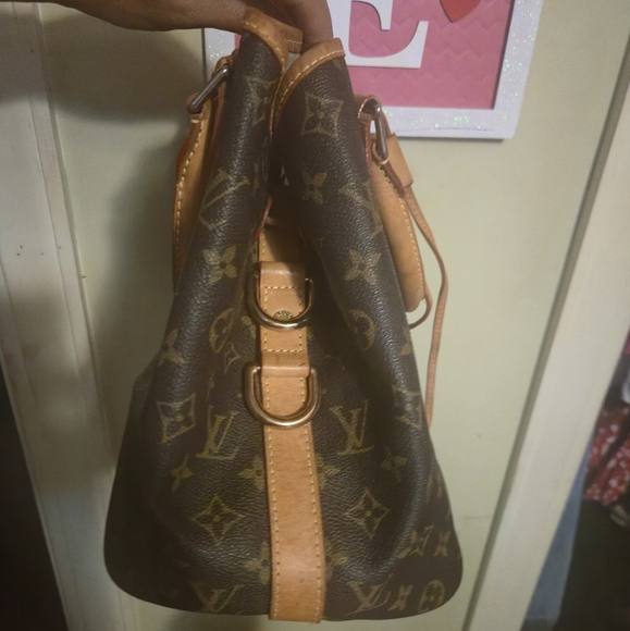 Monogram Bag...Please Read - Picture 6 of 9